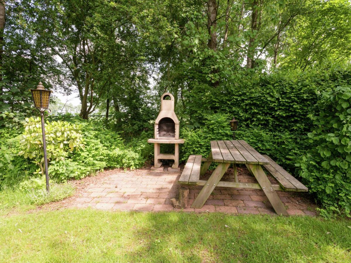 Villa With Spacious Garden Near Heeten Luaran gambar